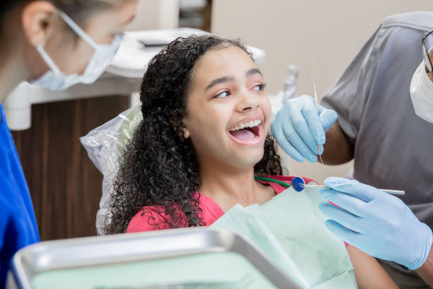 Best Emergency Tooth Extraction  in Mustang Ridge, TX